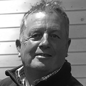 Simon Evans